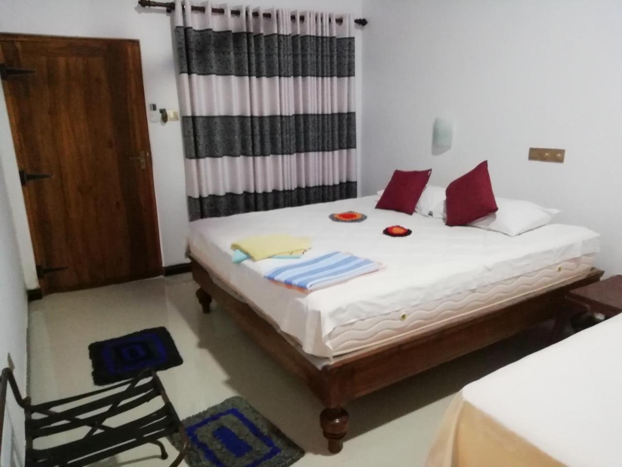 Lak Nilla Guest House Giritale Zewnętrze zdjęcie