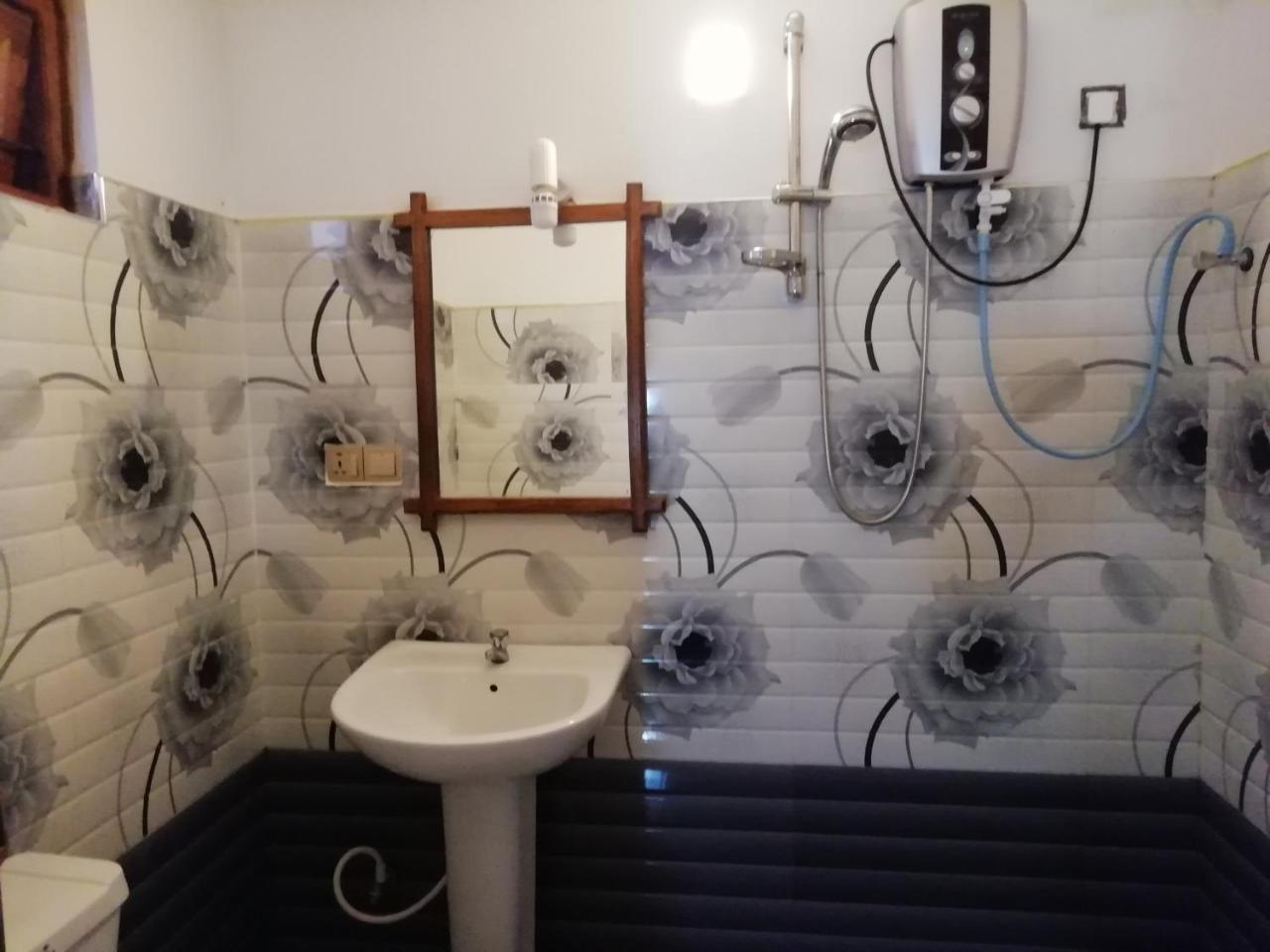 Lak Nilla Guest House Giritale Zewnętrze zdjęcie